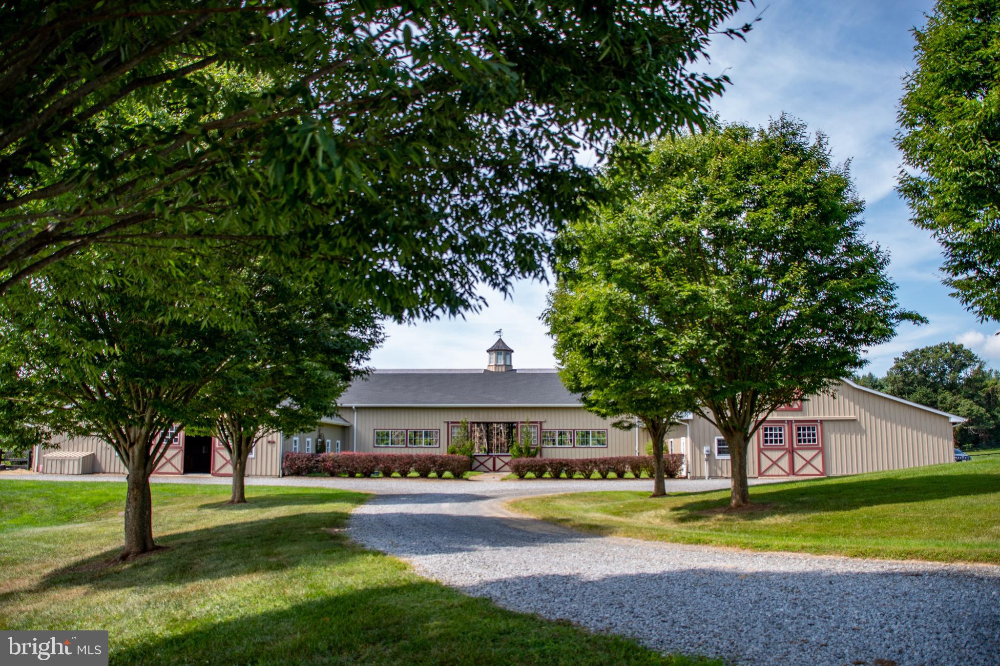 21232 Unison Road Middleburg, VA 20117 - Photo 55 of 123 Stable & indoor