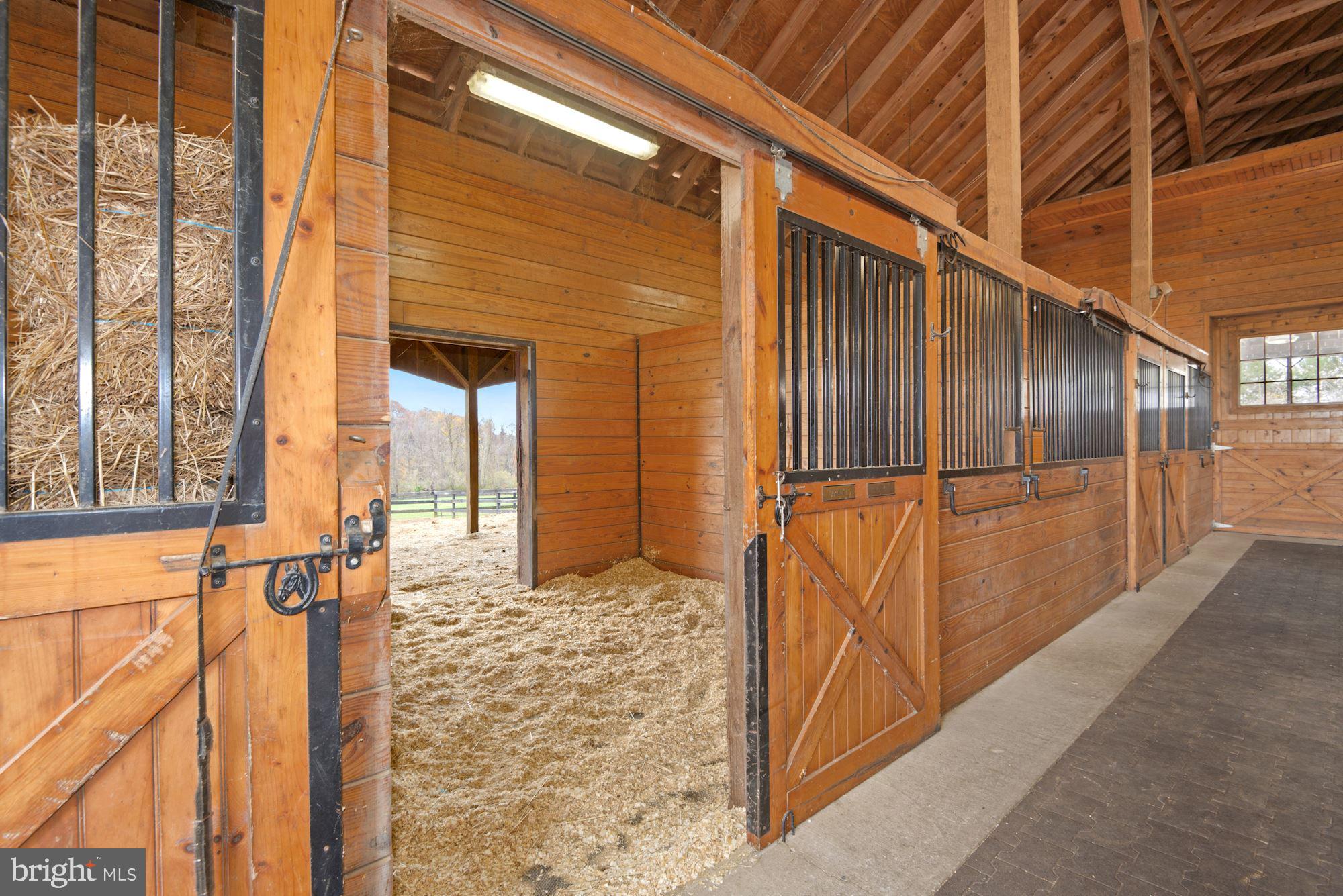 21232 Unison Road Middleburg, VA 20117 - Photo 67 of 123 4-stall stable