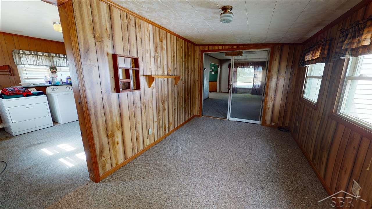 3895 East Road Saginaw, MI 48601 - Photo 16 of 22 50018216-15.JPG