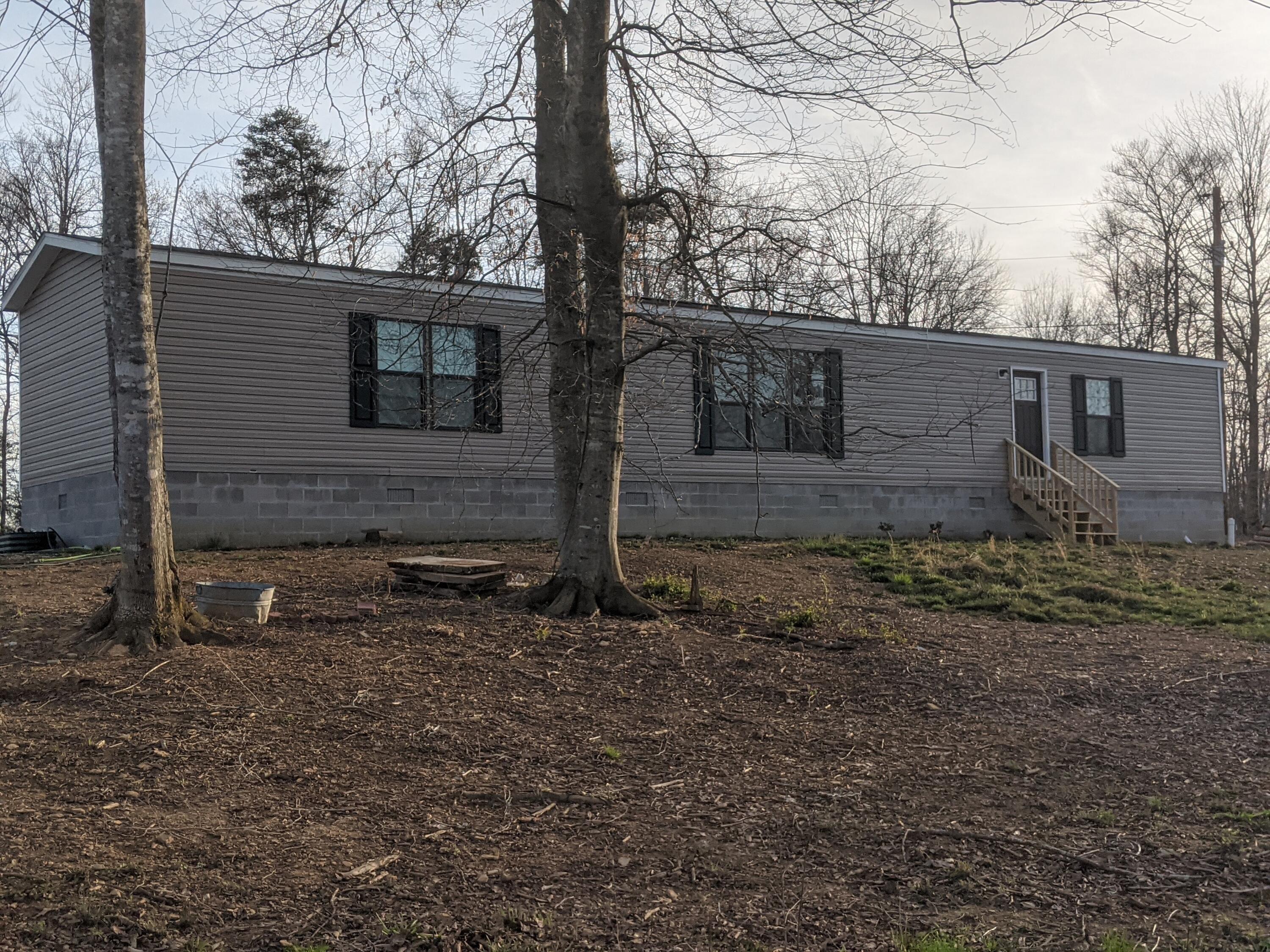 98 Hemlock Subdivision Road Williamsburg, KY 40769 - Photo 6 of 31 PXL_20220410_231629340.PORTRAIT