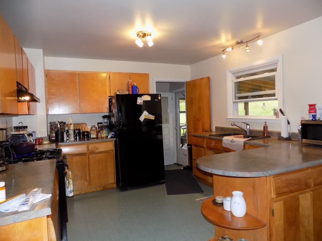 379 Cloverdale Road Chenango Forks, NY 13746 - Photo 4 of 19 Gallery Image 4