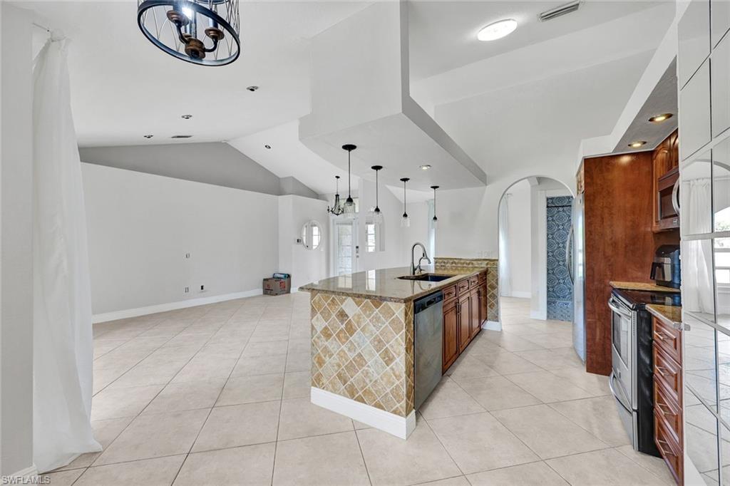 1701 54th Terrace Southwest Naples, FL 34116 - Photo 8 of 25 Gallery Image 8