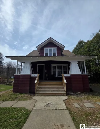 $190,000 | 23 South Franklin Street, New Albion, NY 14719