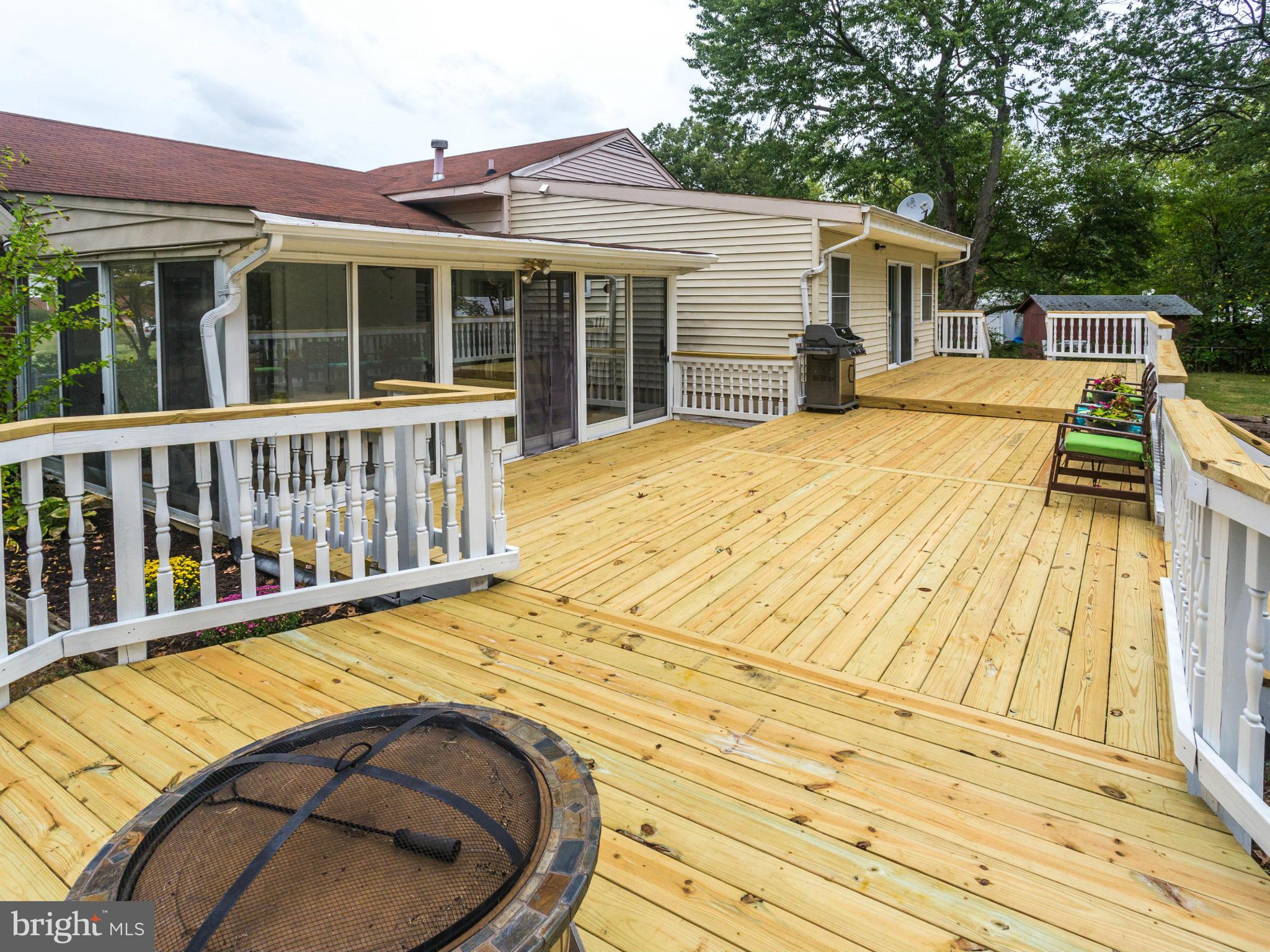 5212 Columbia Road Springfield, VA 22151 - Photo 22 of 28 Newly Replaced Deck 2016
