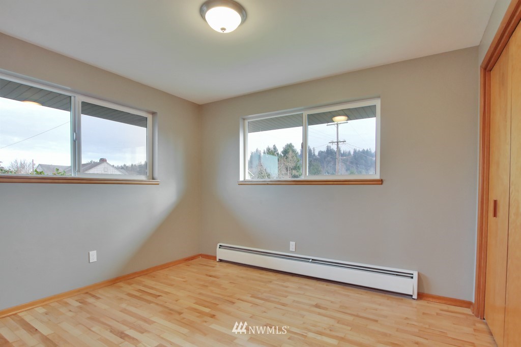108 R Street Northeast Auburn, WA 98002 - Photo 20 of 37