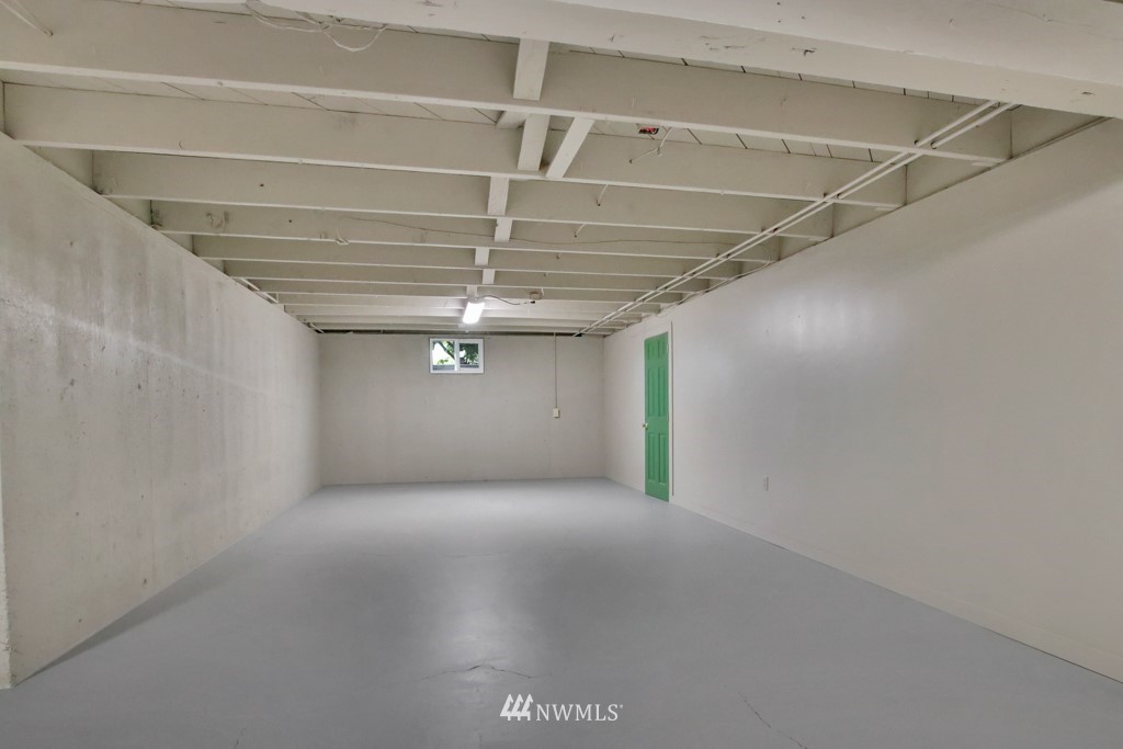 108 R Street Northeast Auburn, WA 98002 - Photo 26 of 37