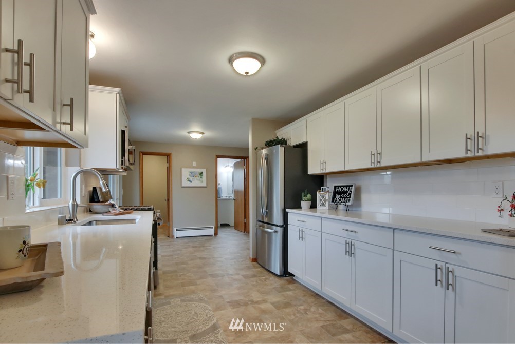 108 R Street Northeast Auburn, WA 98002 - Photo 10 of 37