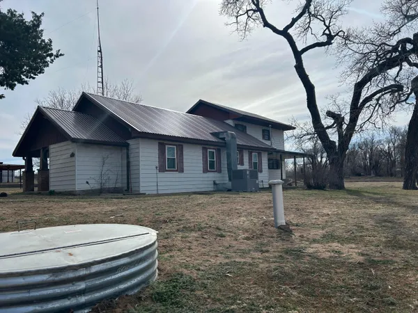 $160,000 | 102 Willow Street, Lipscomb, TX 79056