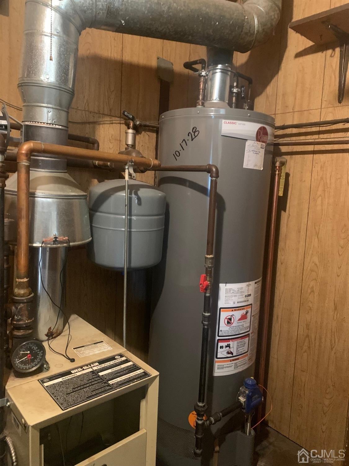 21 Fairfax Road Edison, NJ 08817 - Photo 7 of 9 a close view of water heater room