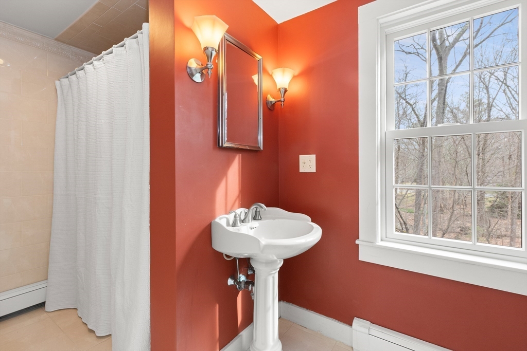 55 Colrain Road Topsfield, MA 01983 - Photo 9 of 29