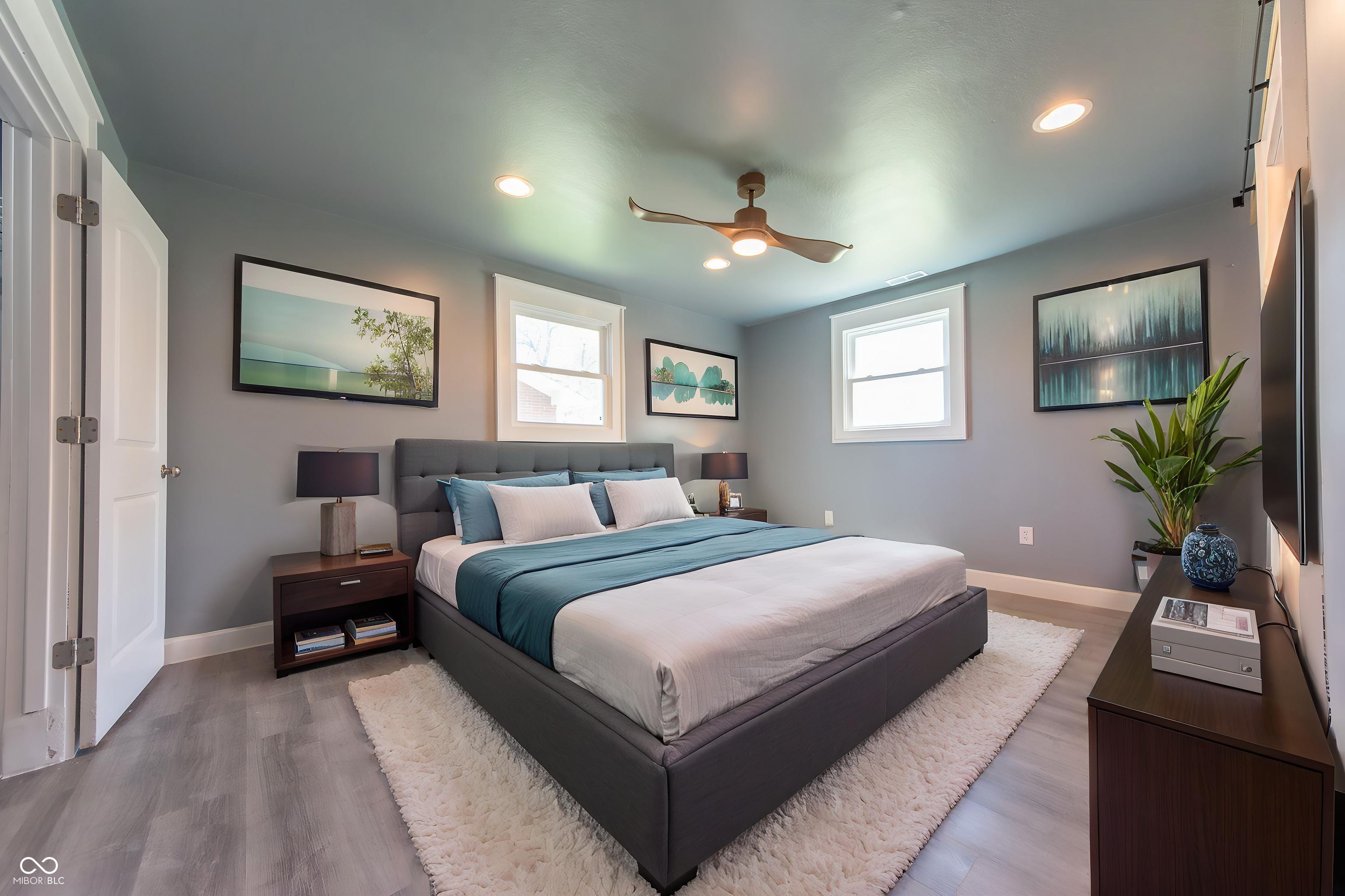 9636 Randal Street Columbus, IN 47203 - Photo 11 of 33 Gallery Image 11