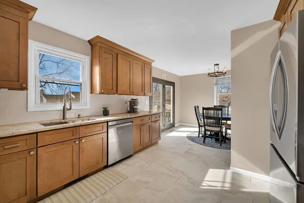 $344,900 | 24333 South Valley Drive, Channahon, IL 60410