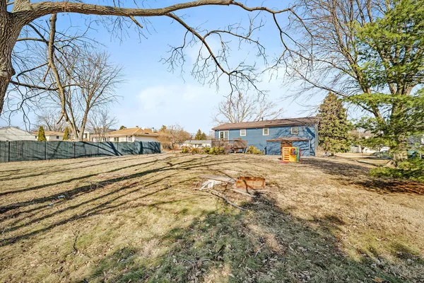 $344,900 | 24333 South Valley Drive, Channahon, IL 60410