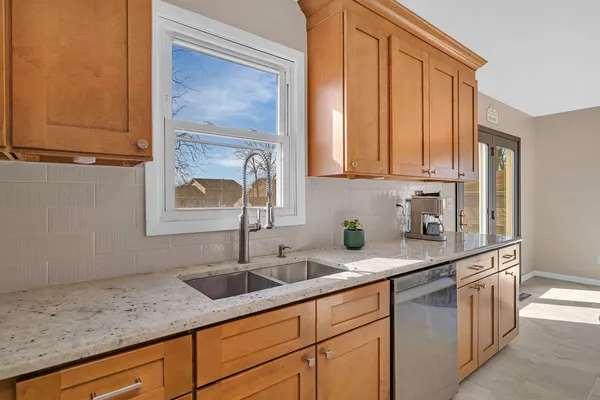 $344,900 | 24333 South Valley Drive, Channahon, IL 60410