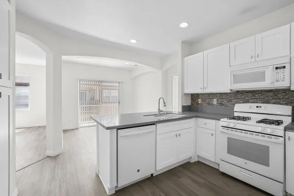 $577,000 | 641 Sumner Way, Unit 1, Oceanside, CA 92058