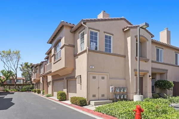 $577,000 | 641 Sumner Way, Unit 1, Oceanside, CA 92058