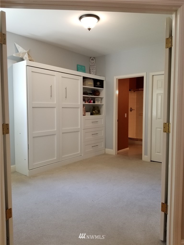 18642 172nd Place Southeast Renton, WA 98058 - Photo 12 of 18 Gallery Image 12