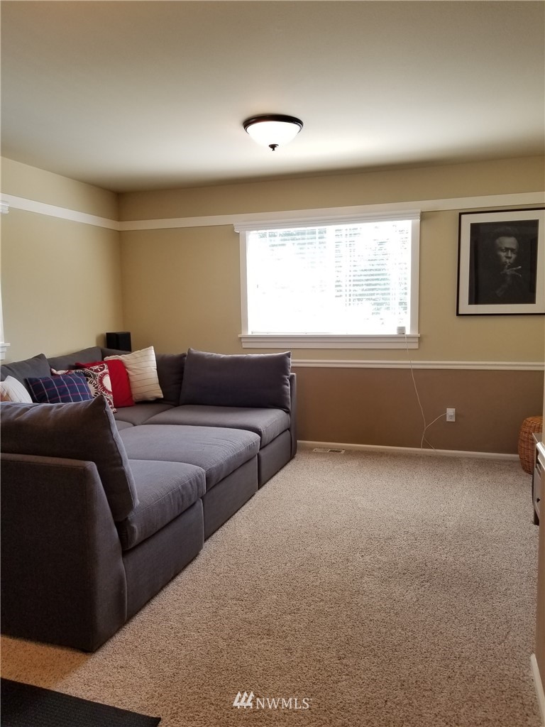 18642 172nd Place Southeast Renton, WA 98058 - Photo 15 of 18 Gallery Image 15