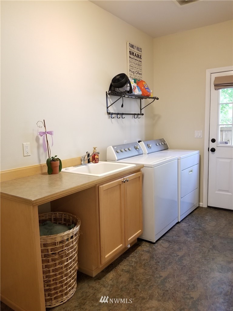 18642 172nd Place Southeast Renton, WA 98058 - Photo 17 of 18 Gallery Image 17