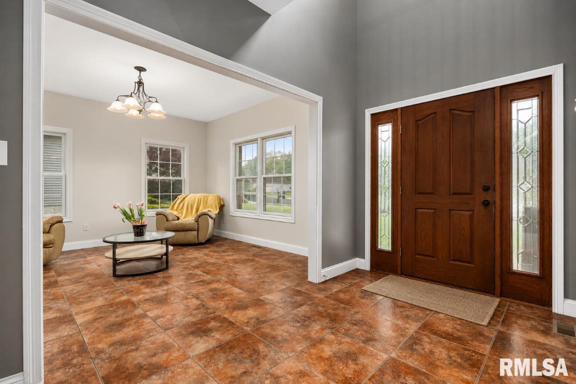 1817 Autumn Ridge Washington, IL 61571 - Photo 5 of 56
