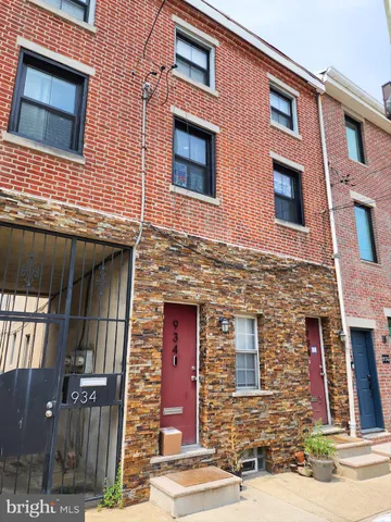 $1,200,000 | 934 New Market Street, Philadelphia, PA 19123