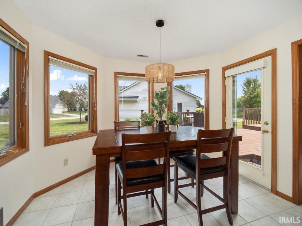 823 Autumn Ridge Lane Fort Wayne, IN 46804 - Photo 9 of 36
