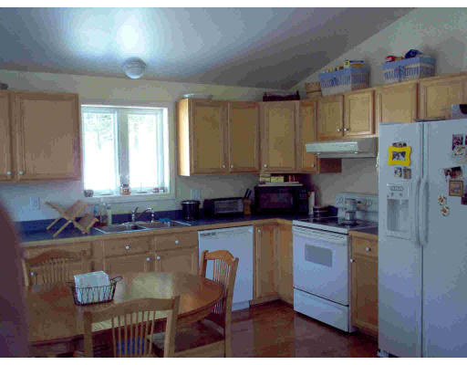 757 West Royalston Road Athol, MA 01331 - Photo 2 of 4 Gallery Image 2