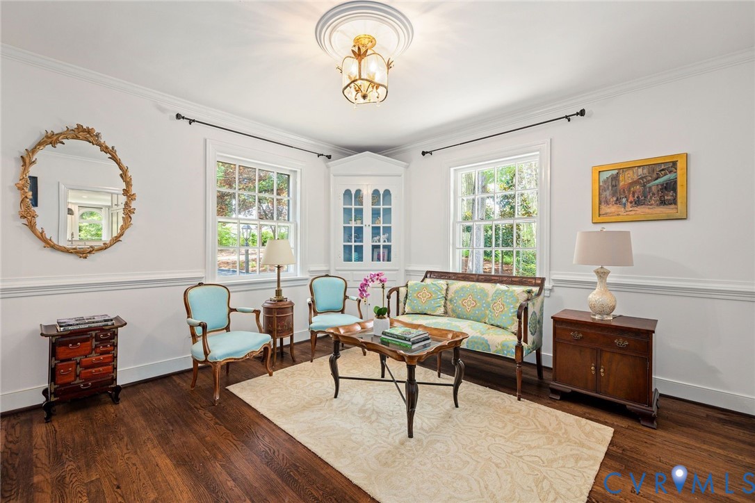 17 Bridgeway Road Richmond, VA 23226 - Photo 3 of 38 Living Room with charming corner cabinet