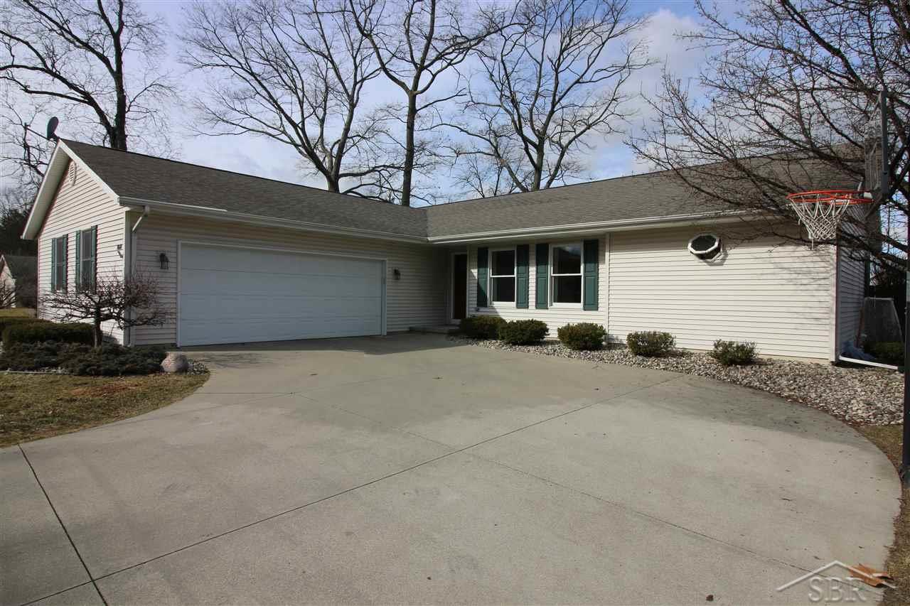 7668 Geddes Road Saginaw, MI 48609 - Photo 25 of 30 31313345-24.JPG