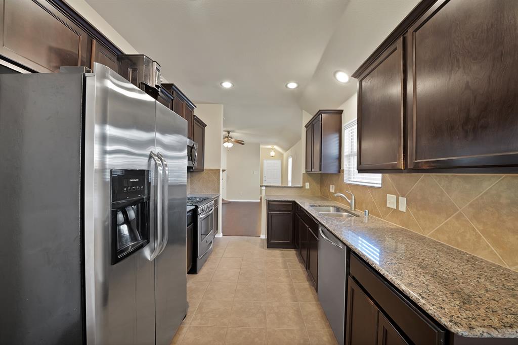9936 Copperhead Lane McKinney, TX 75071 - Photo 12 of 34