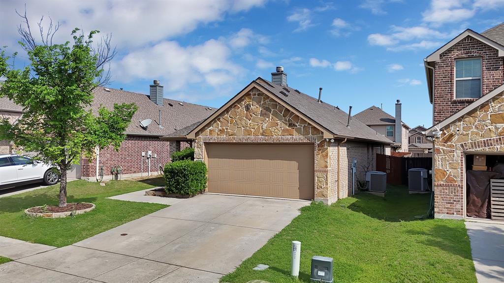 9936 Copperhead Lane McKinney, TX 75071 - Photo 2 of 34