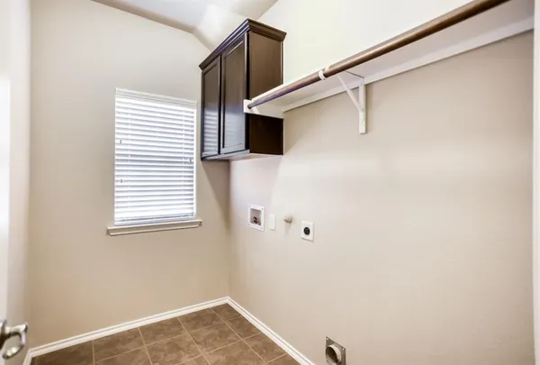 a view of a window in an empty room