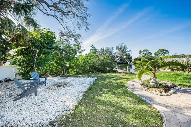 $425,000 | 4320 Huntington Street Northeast, St. Petersburg, FL 33703