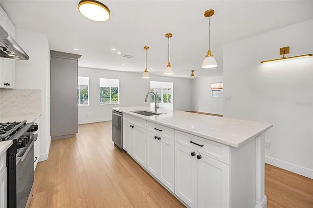 $425,000 | 4320 Huntington Street Northeast, St. Petersburg, FL 33703