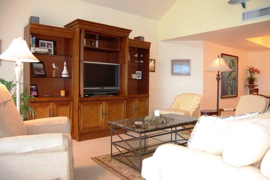 579 Northeast Plantation Road, Unit S407 Jensen Beach, FL 34957 - Photo 11 of 44 Open Plan