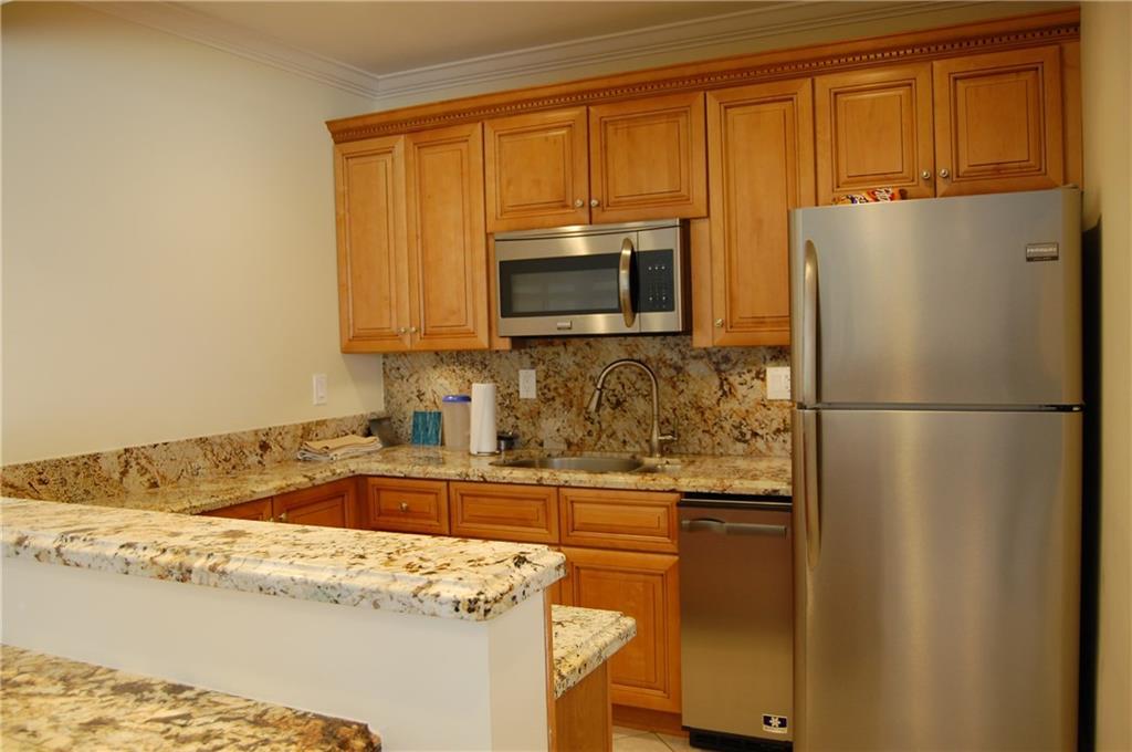 579 Northeast Plantation Road, Unit S407 Jensen Beach, FL 34957 - Photo 33 of 44 Hold a Private Party!