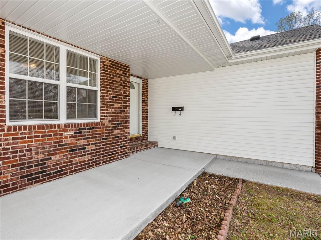 422 East Park Street Edwardsville, IL 62025 - Photo 3 of 37