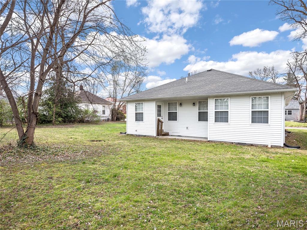 422 East Park Street Edwardsville, IL 62025 - Photo 8 of 37