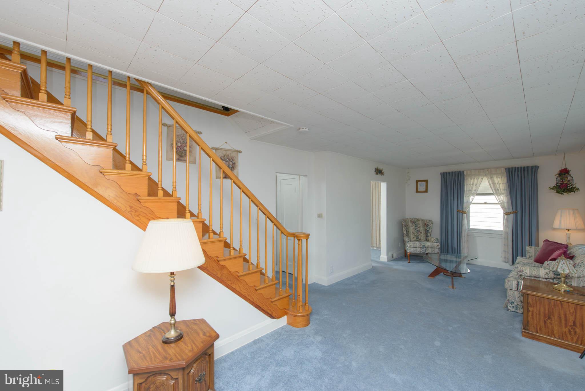 11 Fairway Road Baltimore, MD 21221 - Photo 18 of 30 Living Room