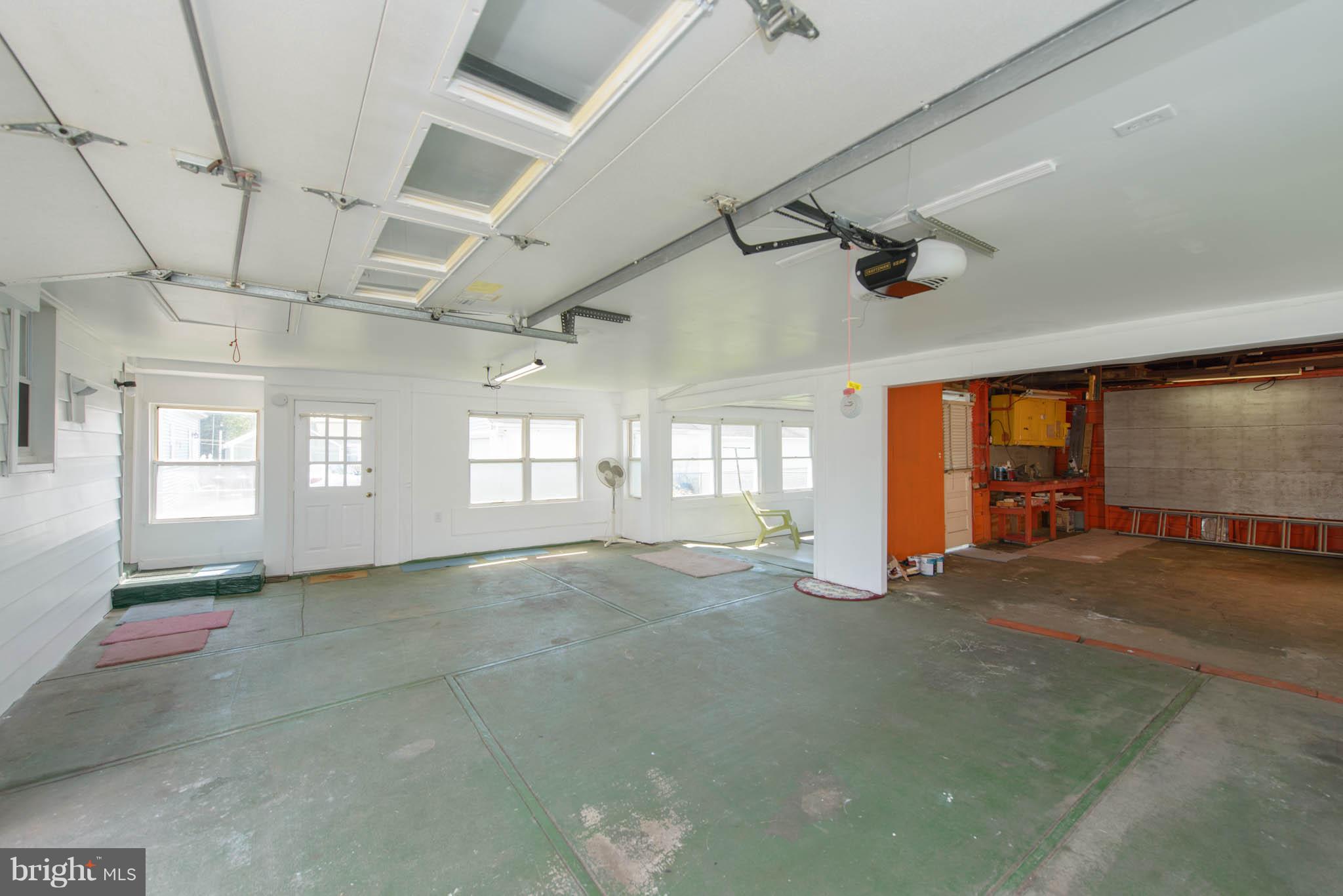 11 Fairway Road Baltimore, MD 21221 - Photo 29 of 30 GARAGE