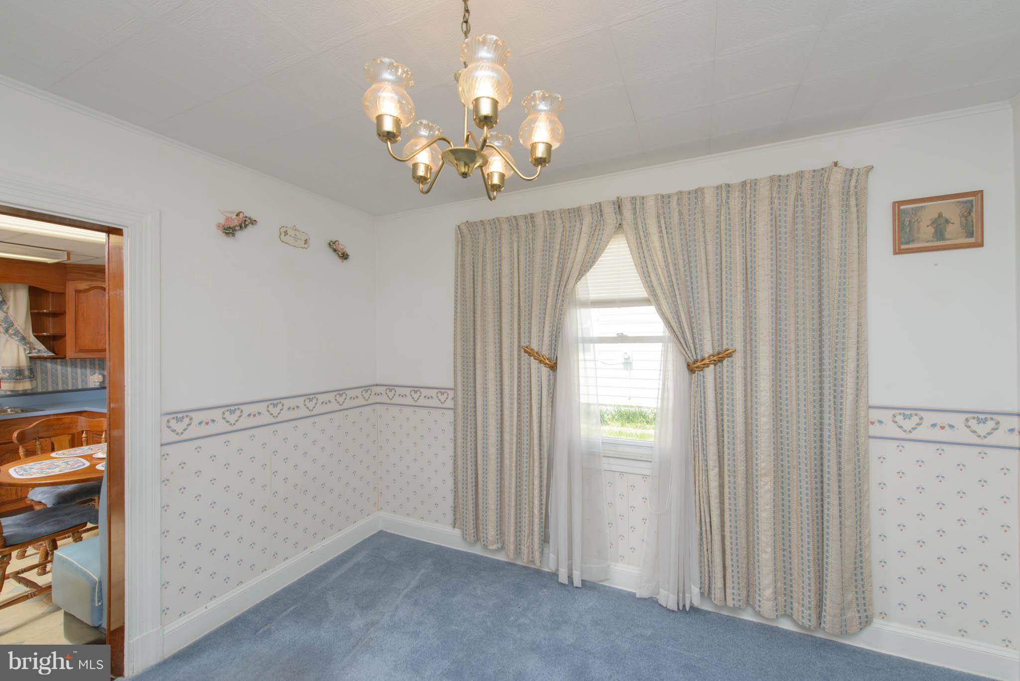 11 Fairway Road Baltimore, MD 21221 - Photo 8 of 30 Dining Room