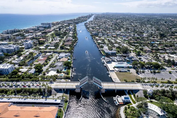 $649,900 | 818 Southeast 9th Terrace, Deerfield Beach, FL 33441