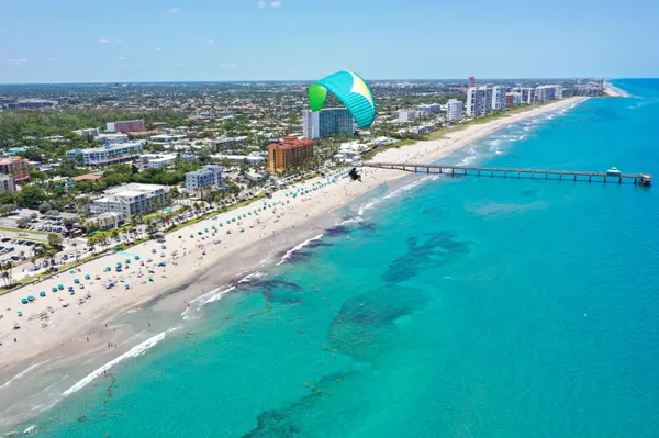$649,900 | 818 Southeast 9th Terrace, Deerfield Beach, FL 33441