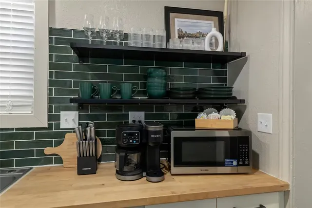 $1,900 | 207 North Preston Avenue, Bryan, TX 77803