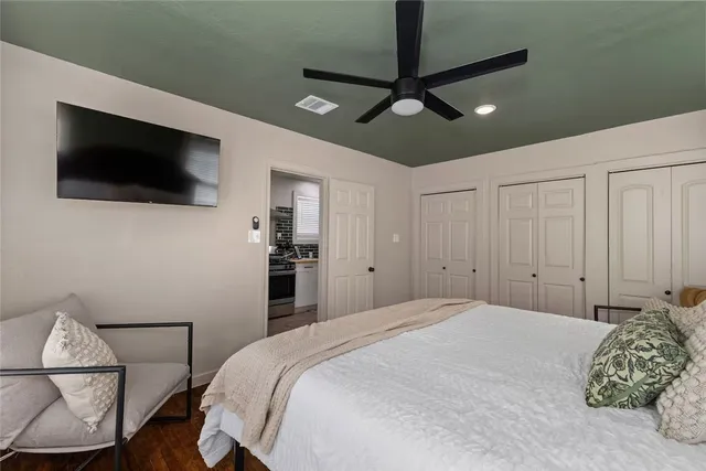 $1,900 | 207 North Preston Avenue, Bryan, TX 77803