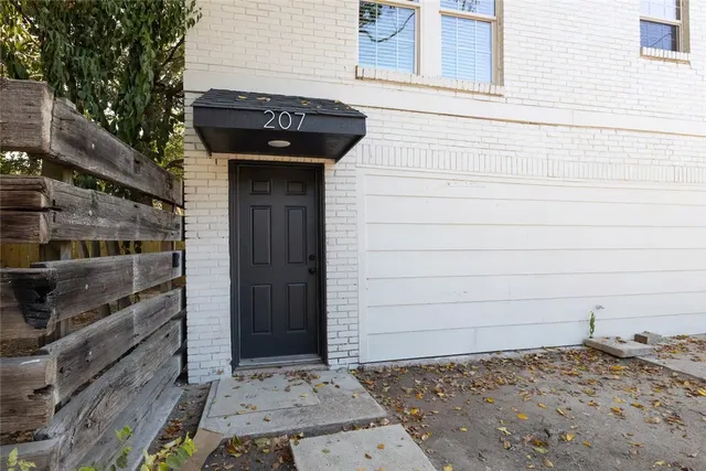 $1,900 | 207 North Preston Avenue, Bryan, TX 77803