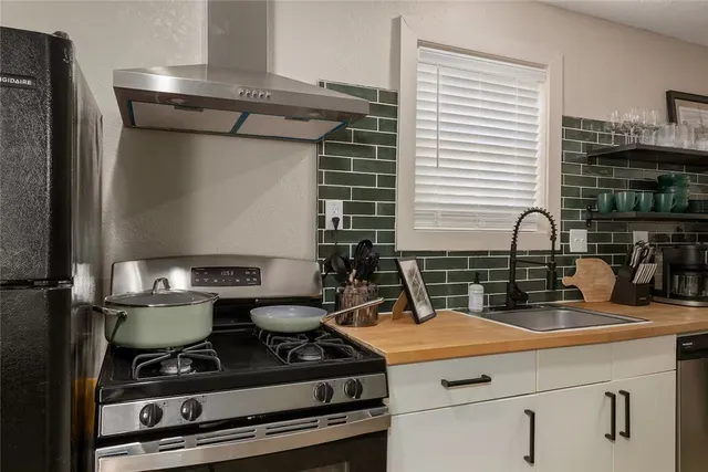 $1,900 | 207 North Preston Avenue, Bryan, TX 77803