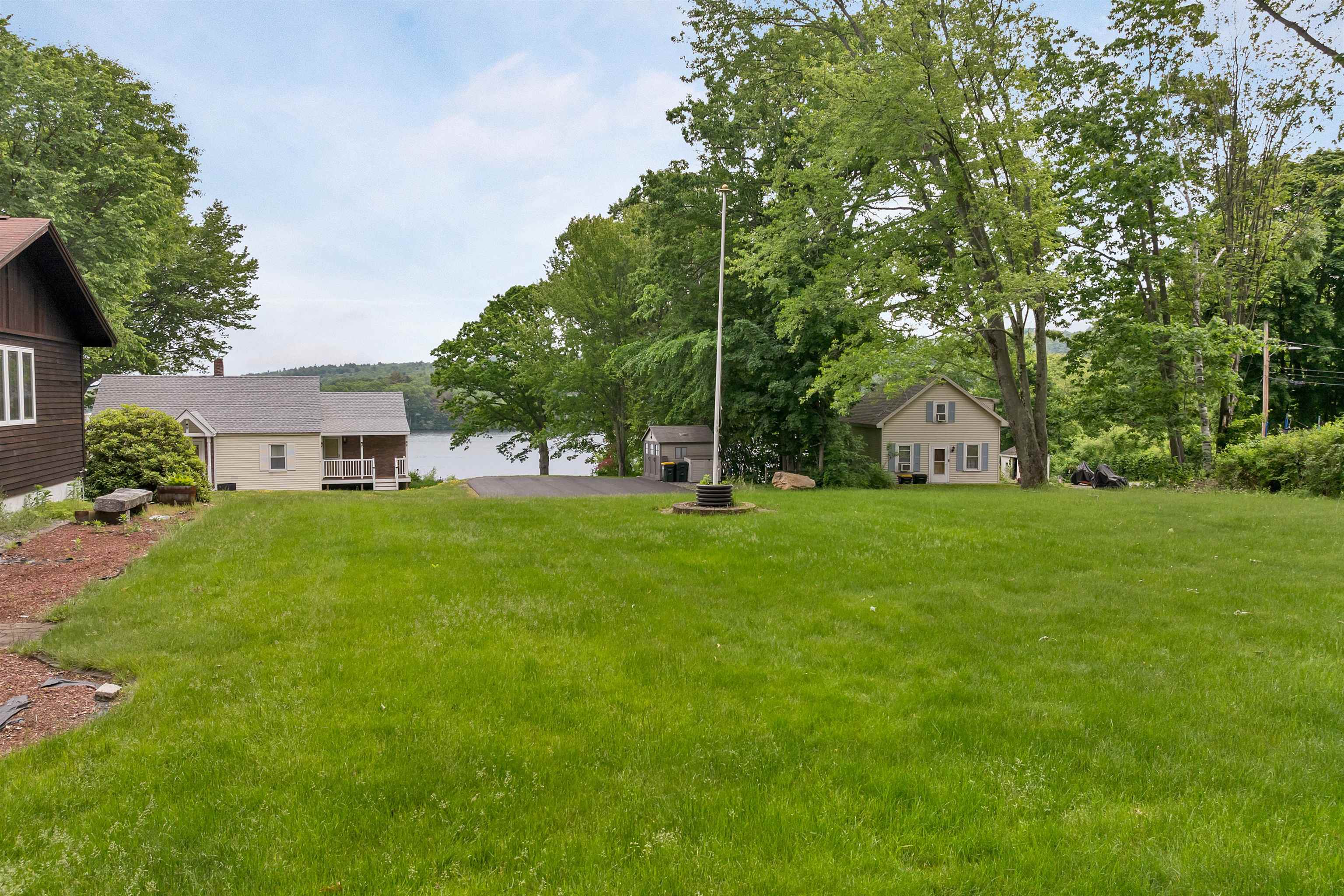 40 Paugus Street Laconia, NH 03246 - Photo 11 of 56