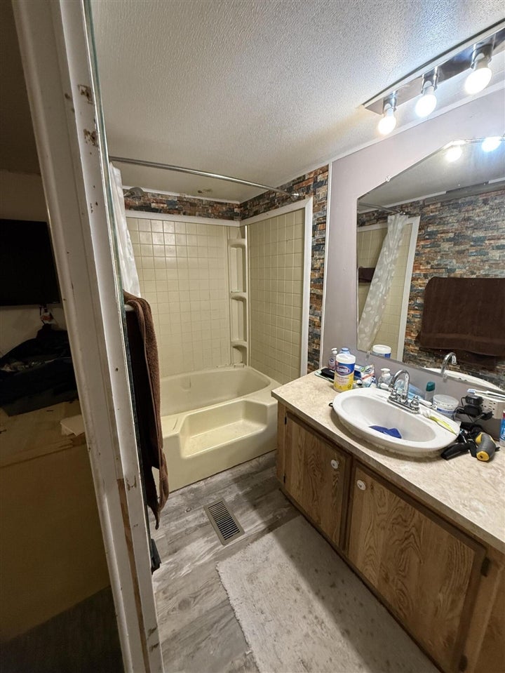 22104 Kendaville Road Pierson, MI 49339 - Photo 19 of 47 Gallery Image 19