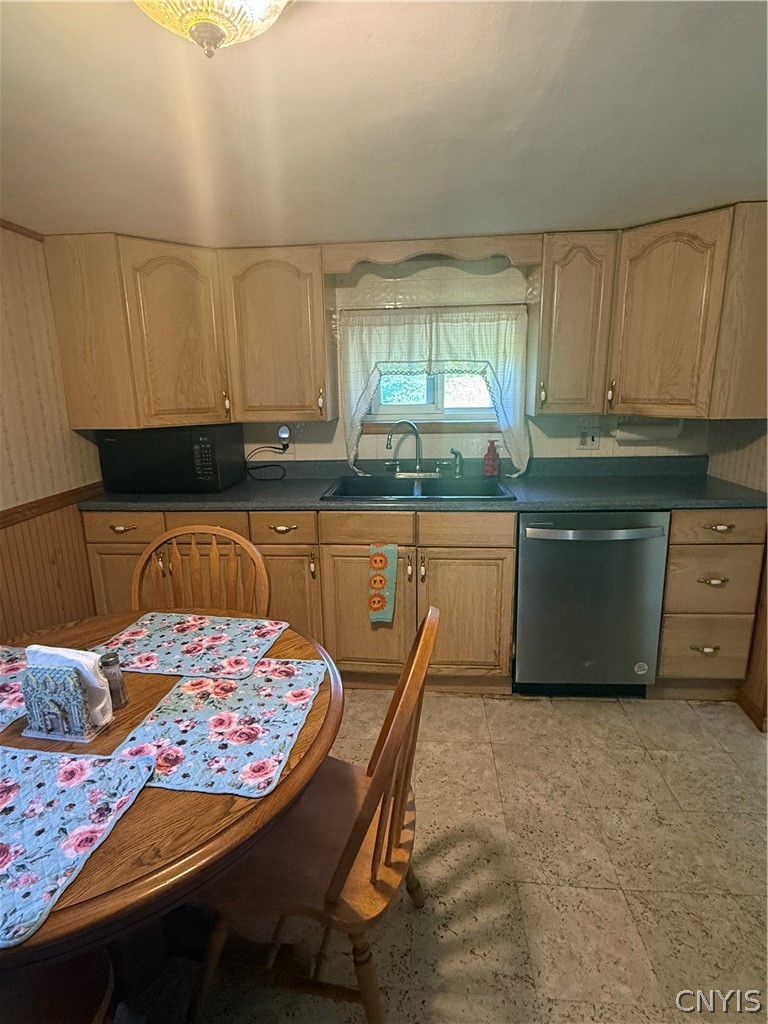 9549 Crooked Hill Road Paris, NY 13322 - Photo 14 of 26